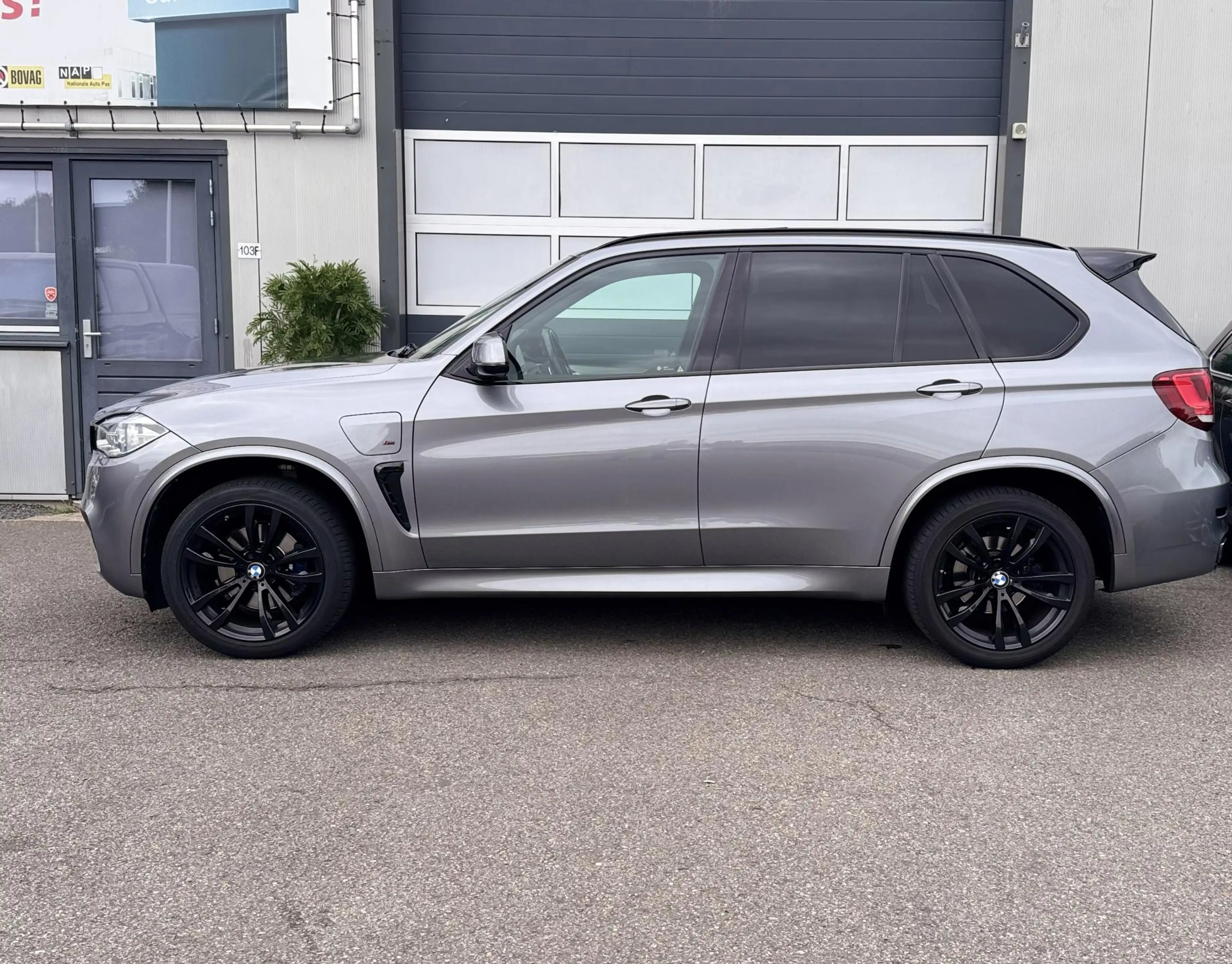 BMW X5 xDrive40e iPerformance M Sport Edition / Pano / Na — photo 8