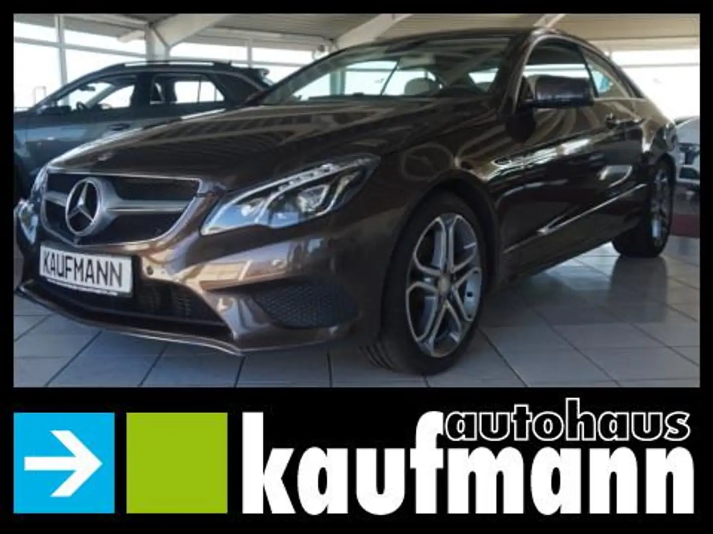 Mercedes-Benz E 250 E 250 COUPE SPORTPAKET 360° NAVI LEDER Marrón - 1