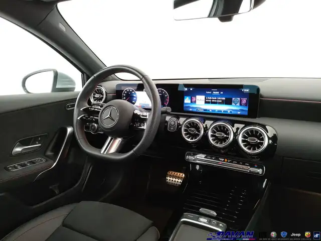 Mercedes-Benz A-Class view 9