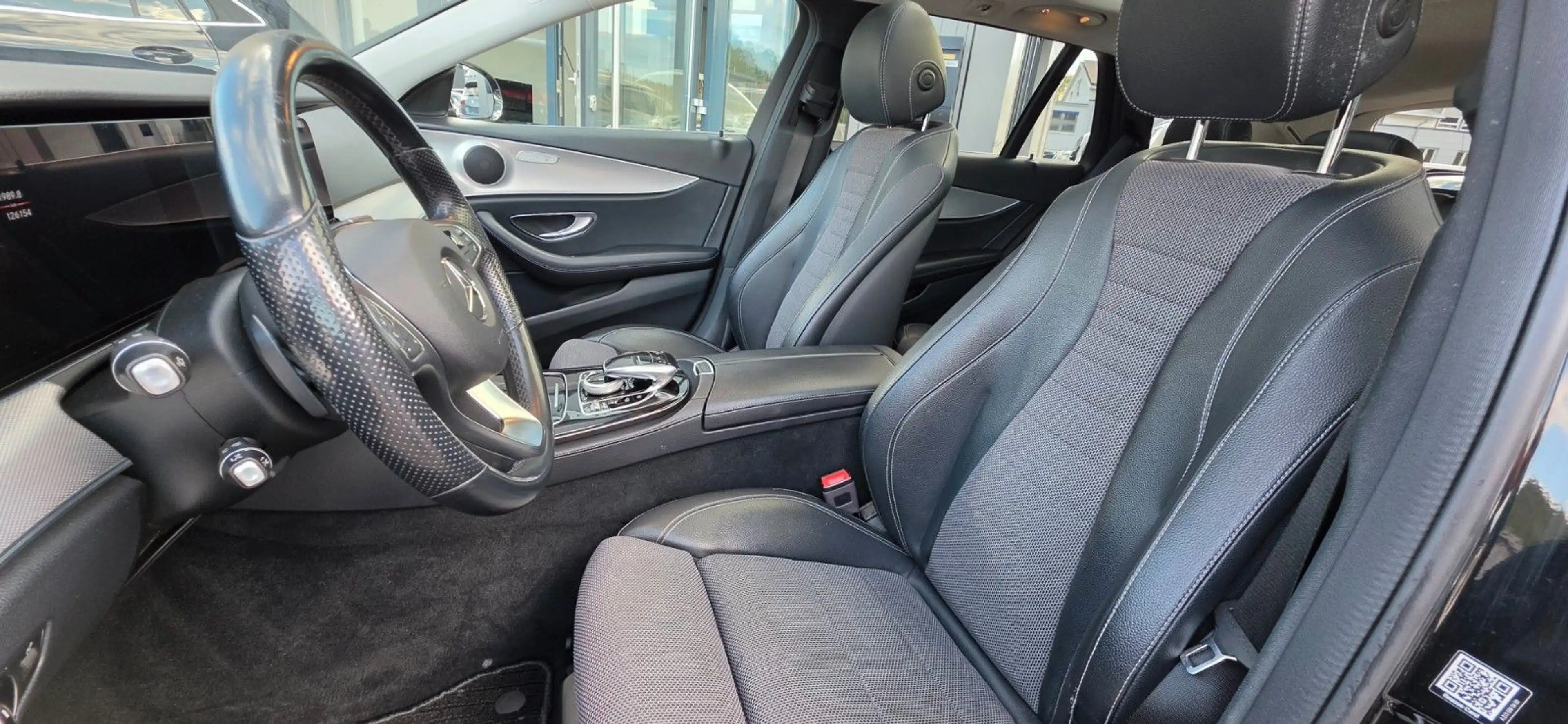 Mercedes-Benz E 350 T-Modell*PANO*WIDESCREEN*AHK*ACC*ASSIST* — photo 10