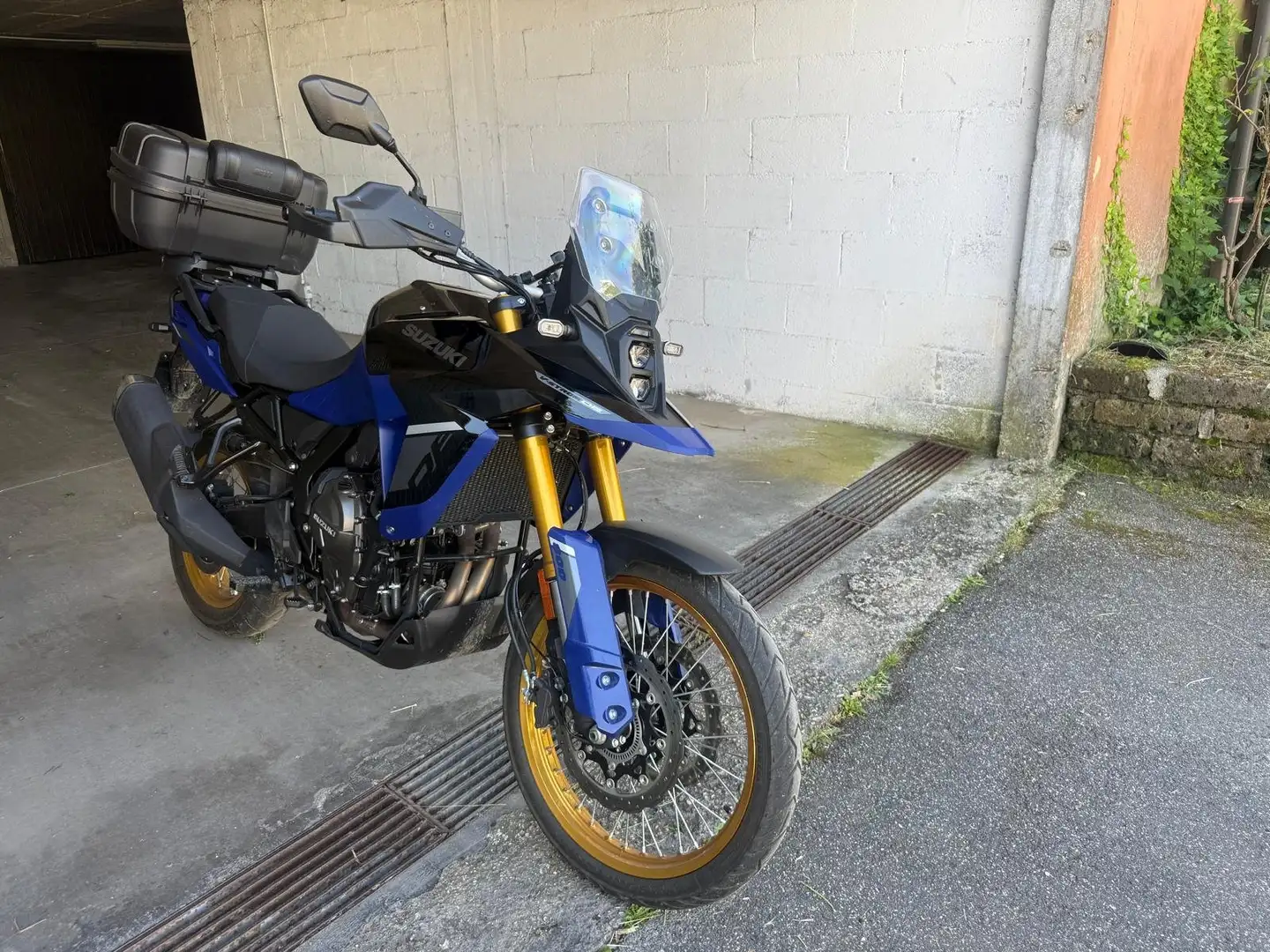 Suzuki V-Strom 800DE Blu/Azzurro - 1
