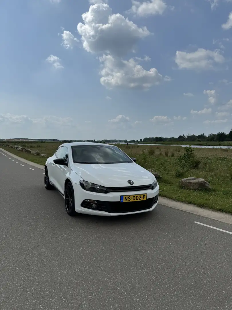 Volkswagen Scirocco 2.0 TSI Highl. Plus Wit - 1