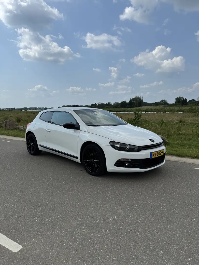 Volkswagen Scirocco 2.0 TSI Highl. Plus Wit - 2