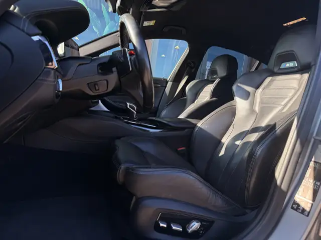 BMW M5 view 4