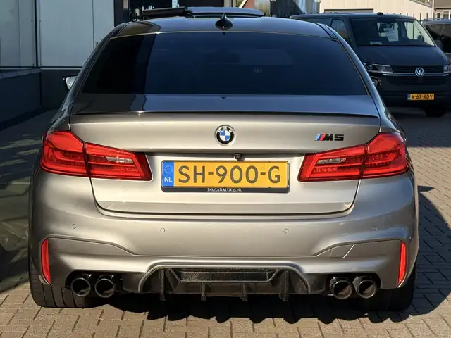 BMW M5 view 14