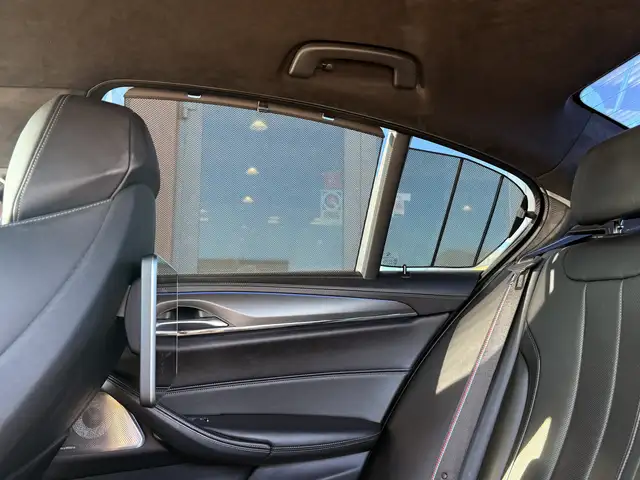 BMW M5 view 9