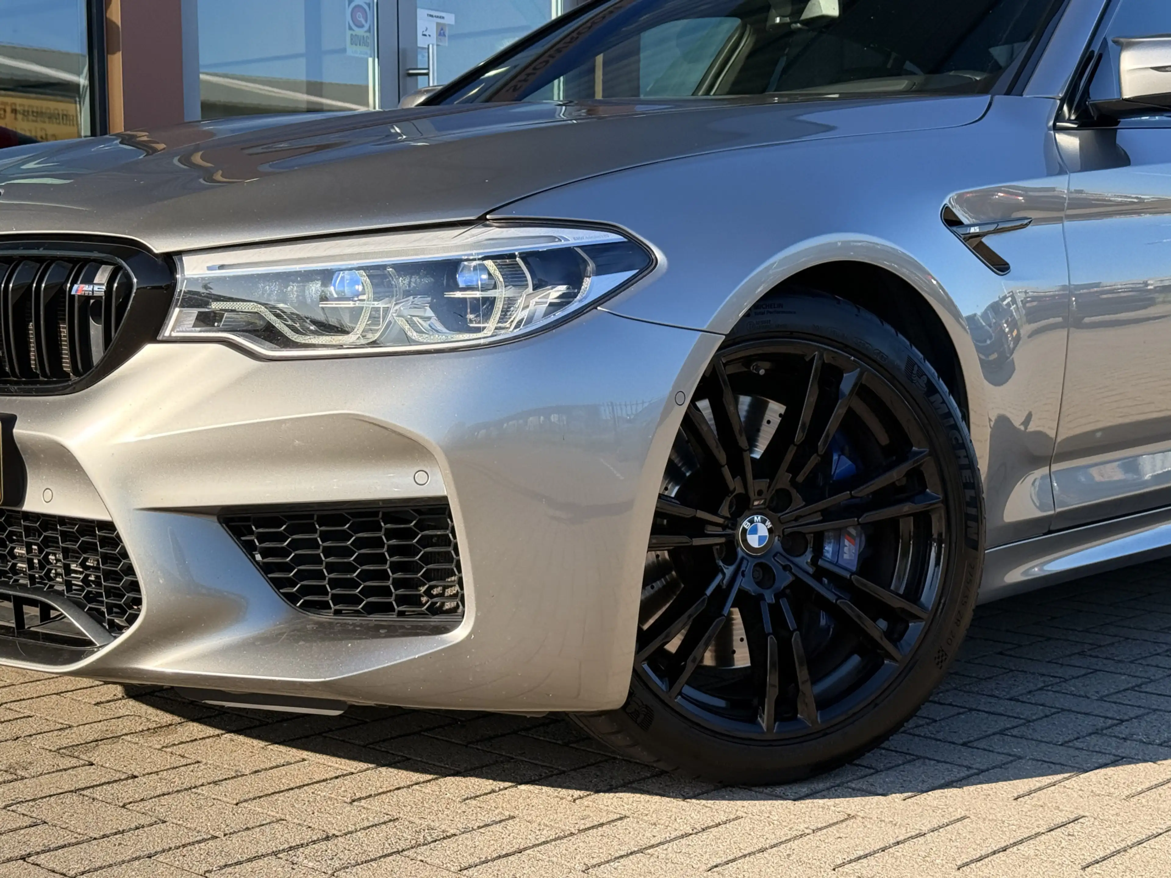 BMW M5 5-serie | B&W | Head-Up | Memory | Carbon | 360 | — photo 5