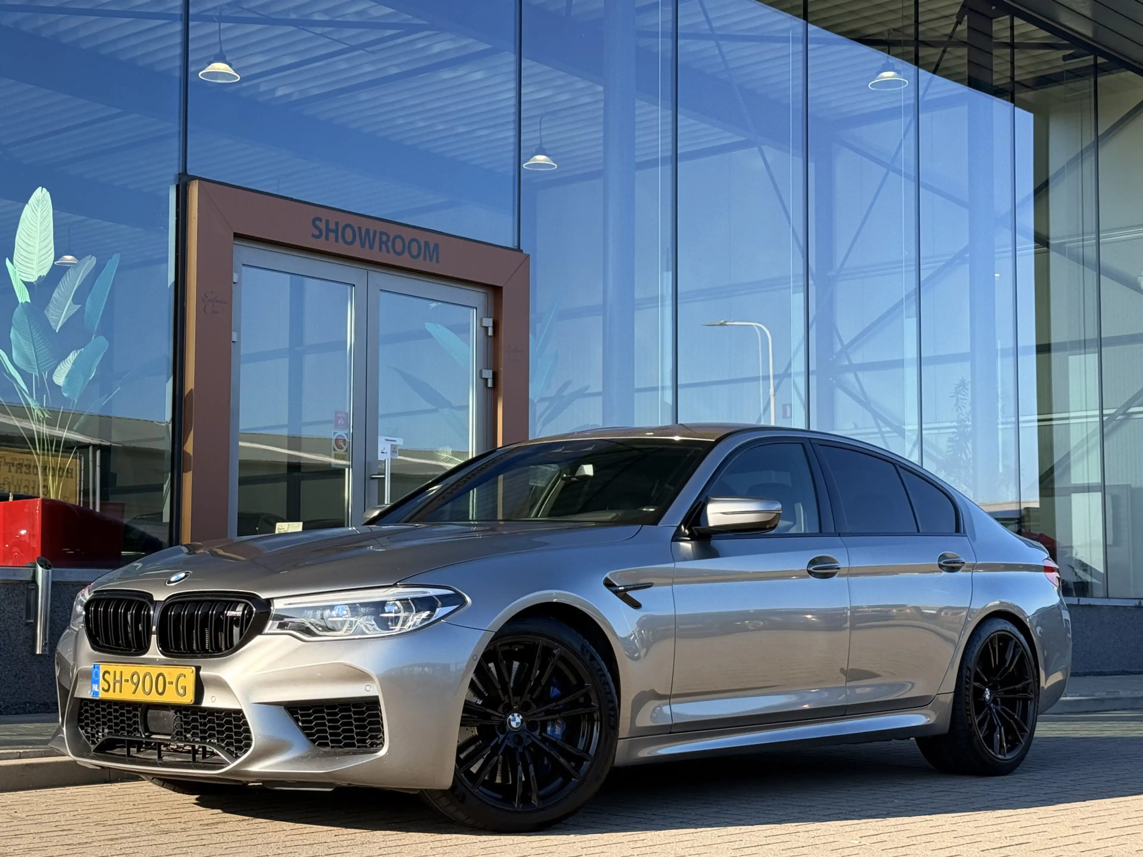 BMW M5 5-serie | B&W | Head-Up | Memory | Carbon | 360 |
