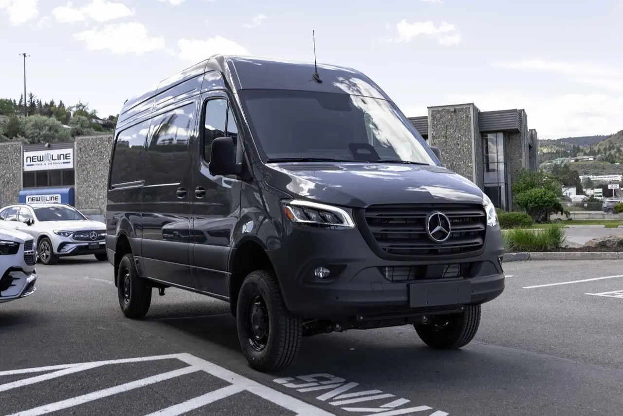 Mercedes-Benz Sprinter снимка Mercedes-Benz Sprinter