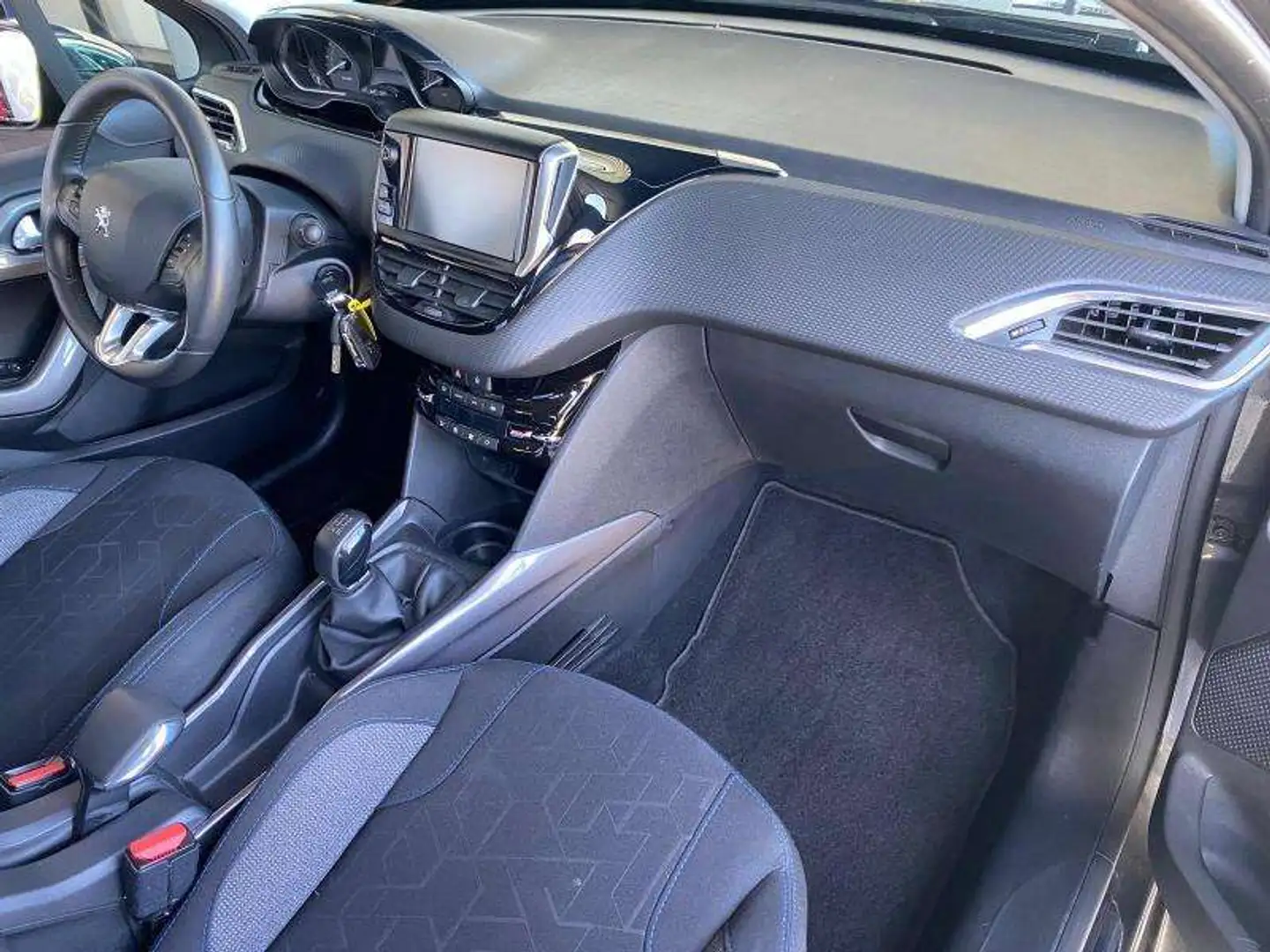Peugeot 2008 Style / GPS / 82ch Gris - 2