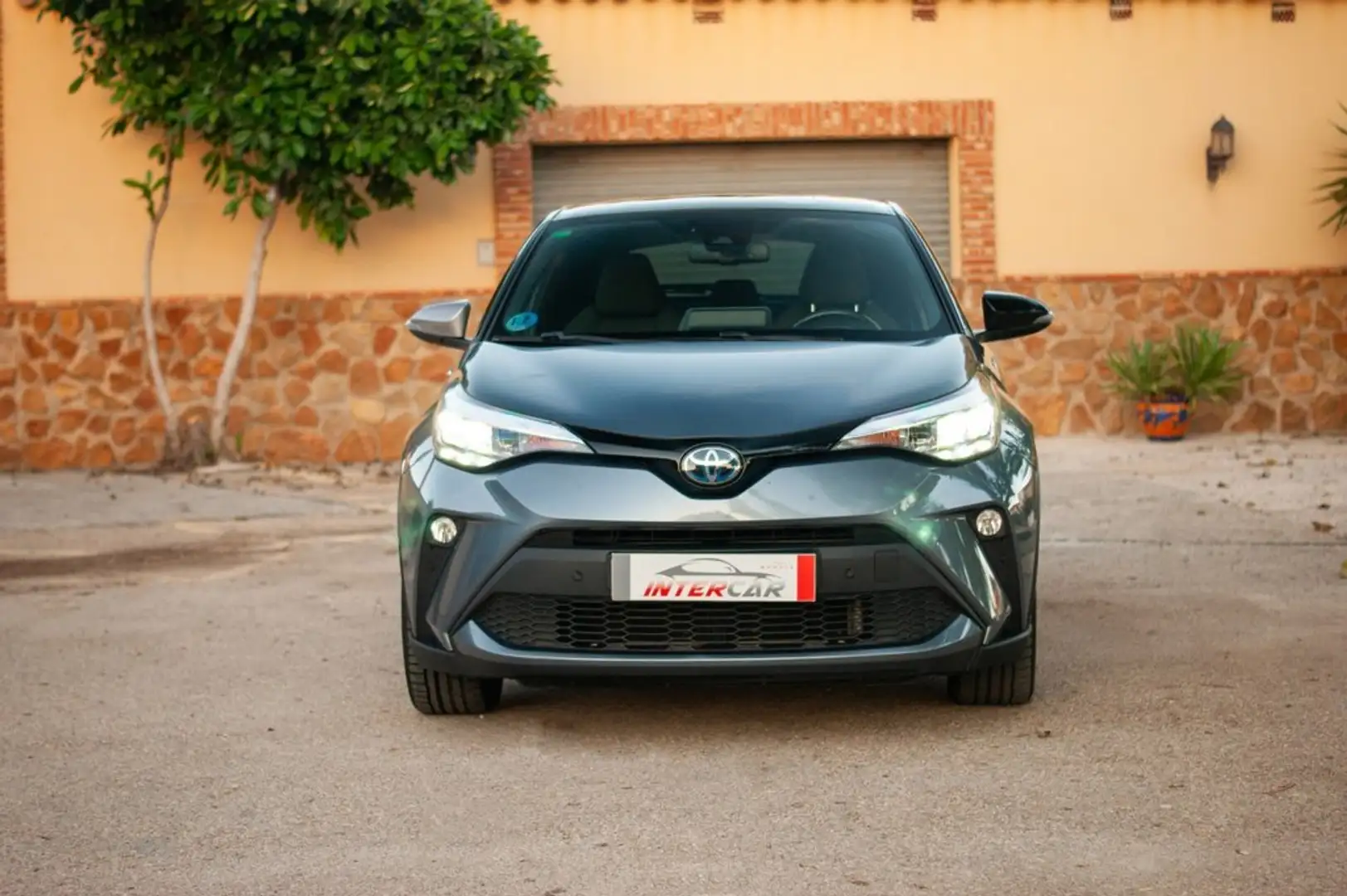 Toyota C-HR 2.0 180H Advance Gris - 2