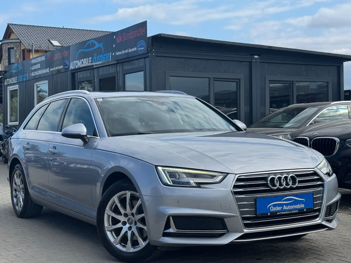 Audi A4 Avant 35 TDI Sport+Finanzierung+Garantie+ Silber - 1