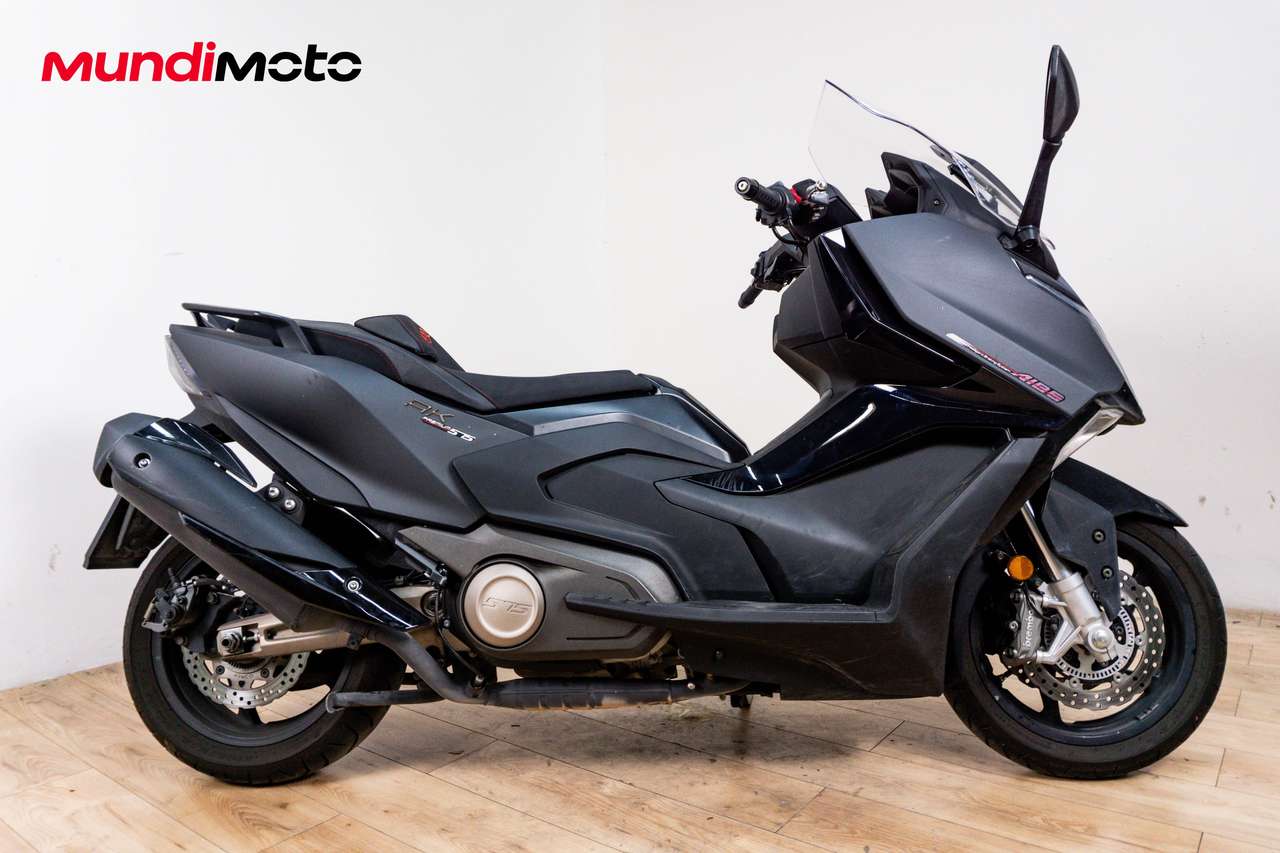 Kymco AK 550