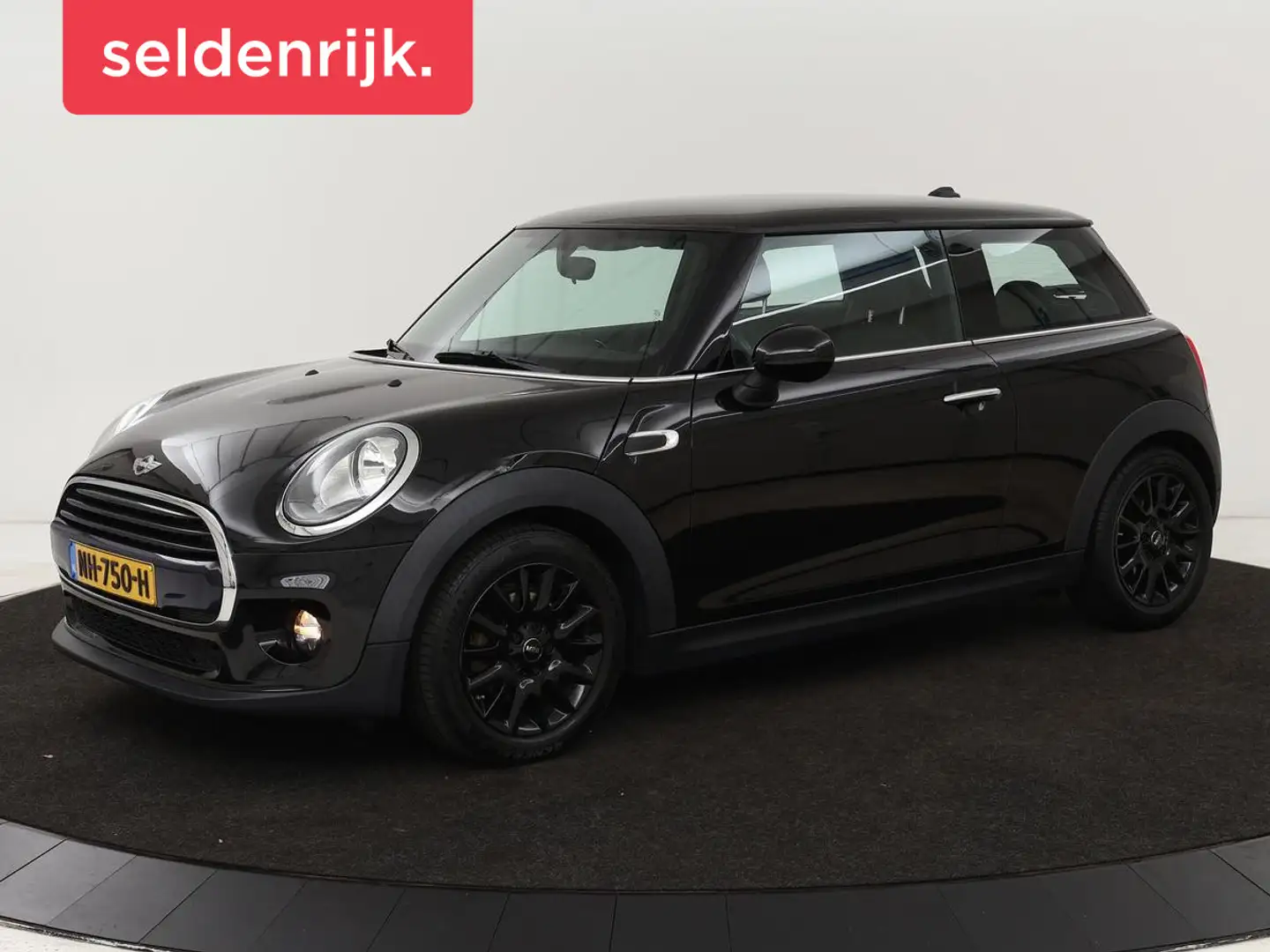MINI Cooper 1.5 Business | Navigatie | Airco | Cruise control Negro - 1
