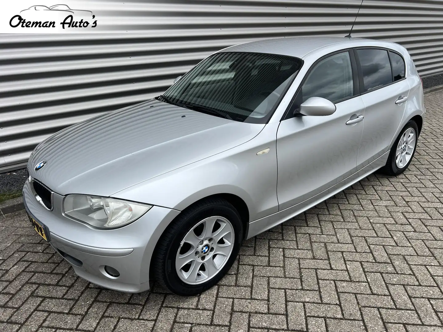 BMW 120 1-serie 120d High Executive Grigio - 1