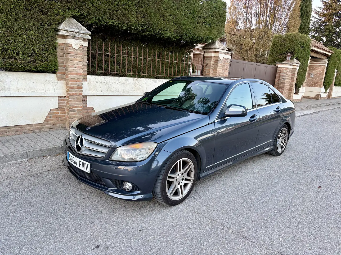 Mercedes-Benz C 230 Estate Avantgarde - 2