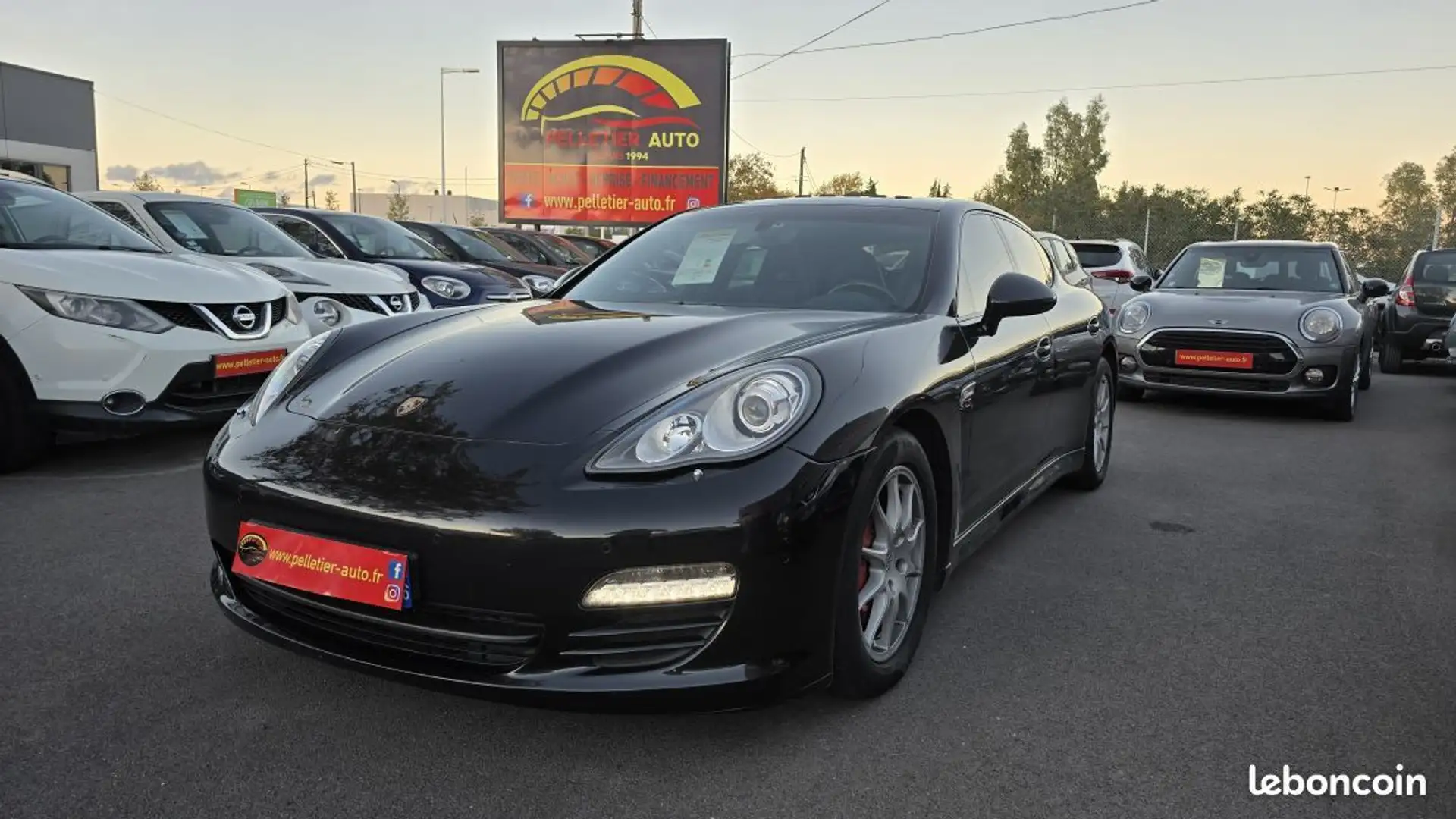 Porsche Panamera 4 V6 3.6 300 PDK Noir - 1