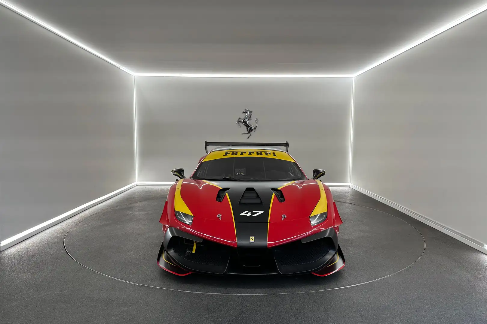 Ferrari 488 Challenge EVO Rood - 2