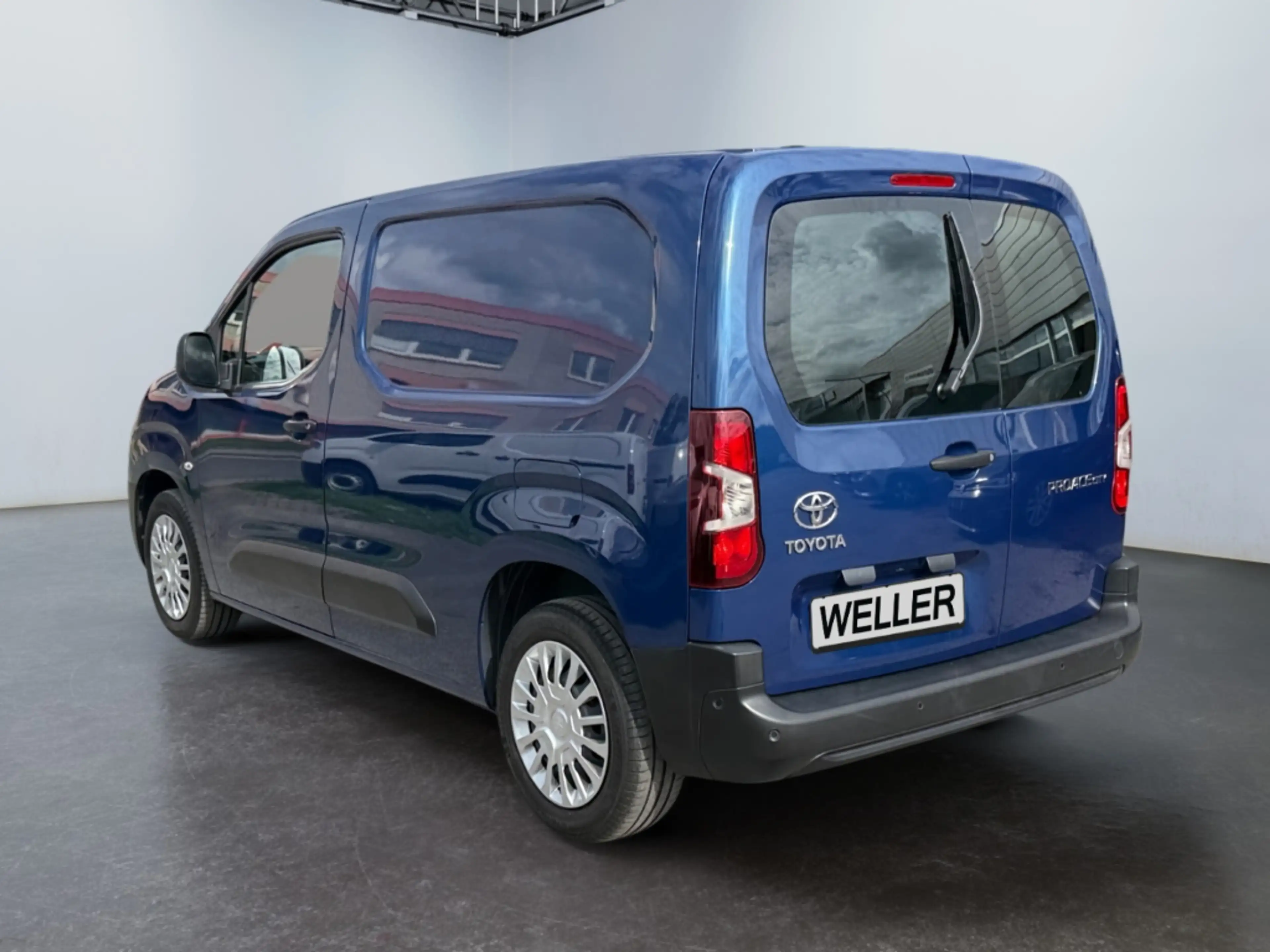 Toyota Proace City 1.5 D-4D L1 Meister *CarPlay*PDC*DAB* — photo 7