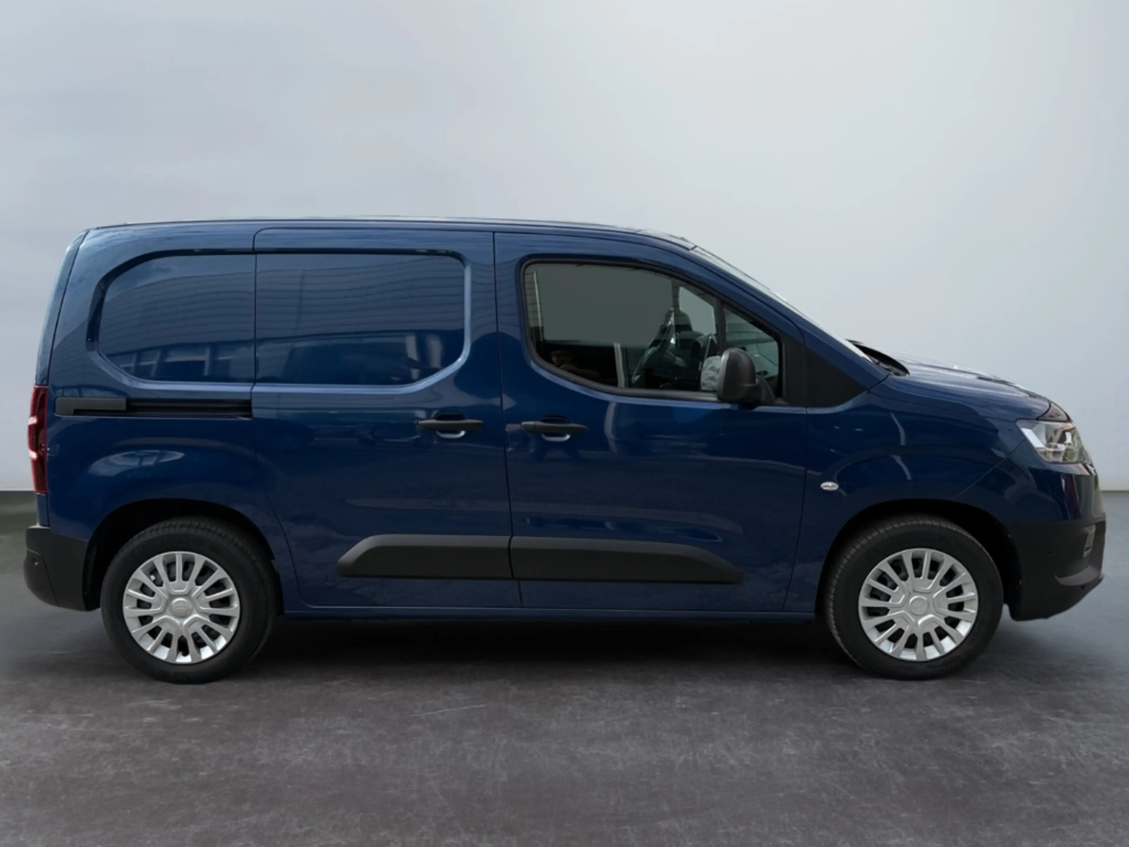 Toyota Proace City 1.5 D-4D L1 Meister *CarPlay*PDC*DAB* — photo 10