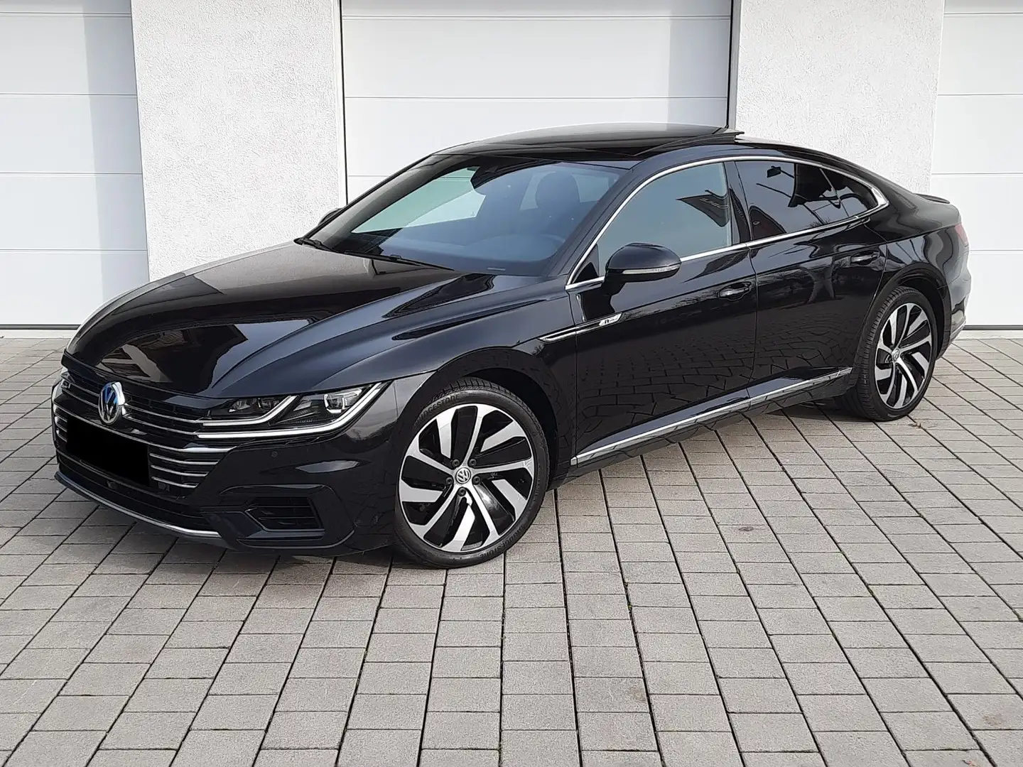 Volkswagen Arteon 2.0 TDI/239PS/DSG/4M/R-Line/Pano/Virtual/ Schwarz - 2