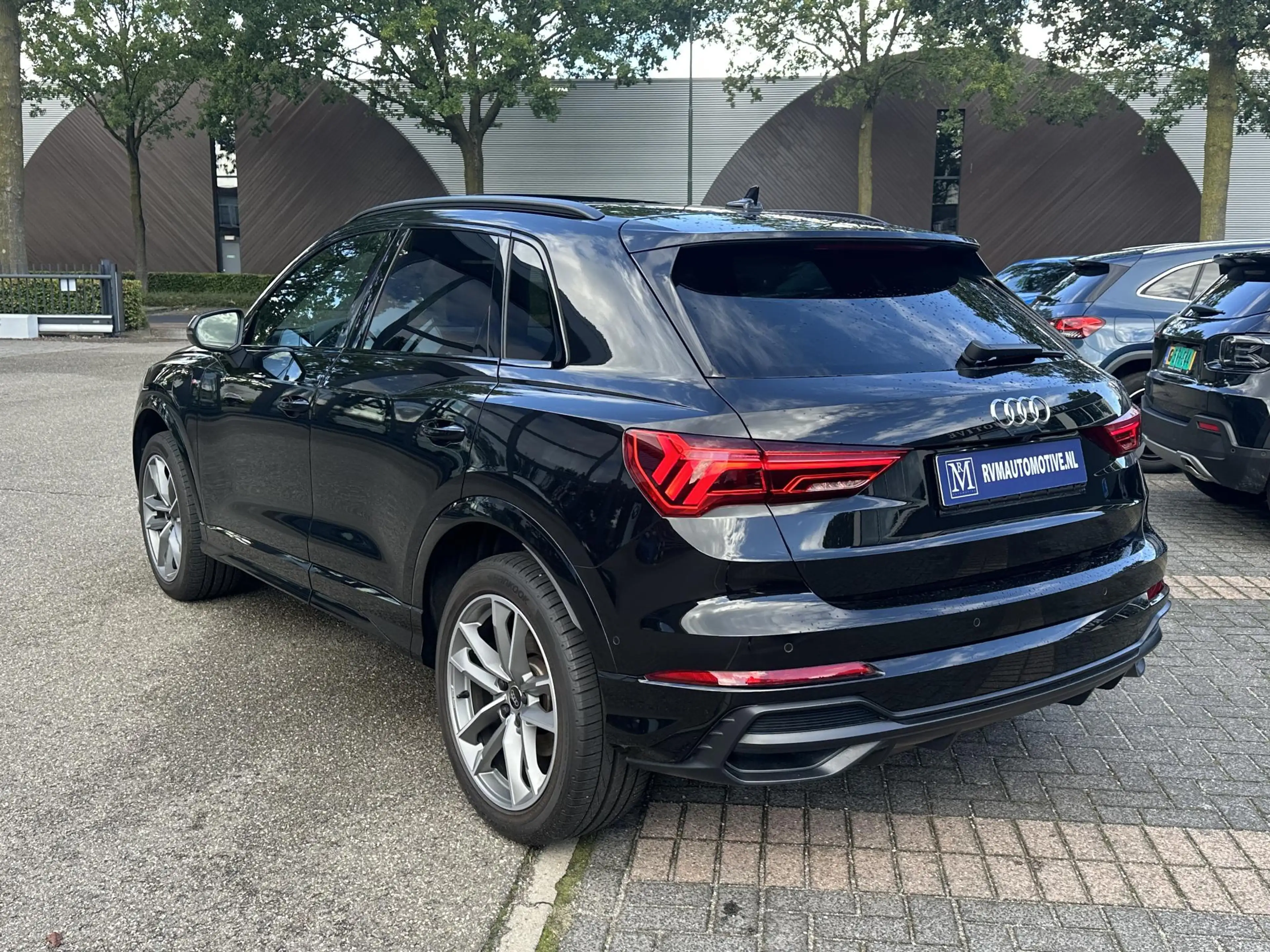 Audi Q3 45 TFSI e S edition 3X S LINE VAN: 39.900,- VOOR: — photo 8