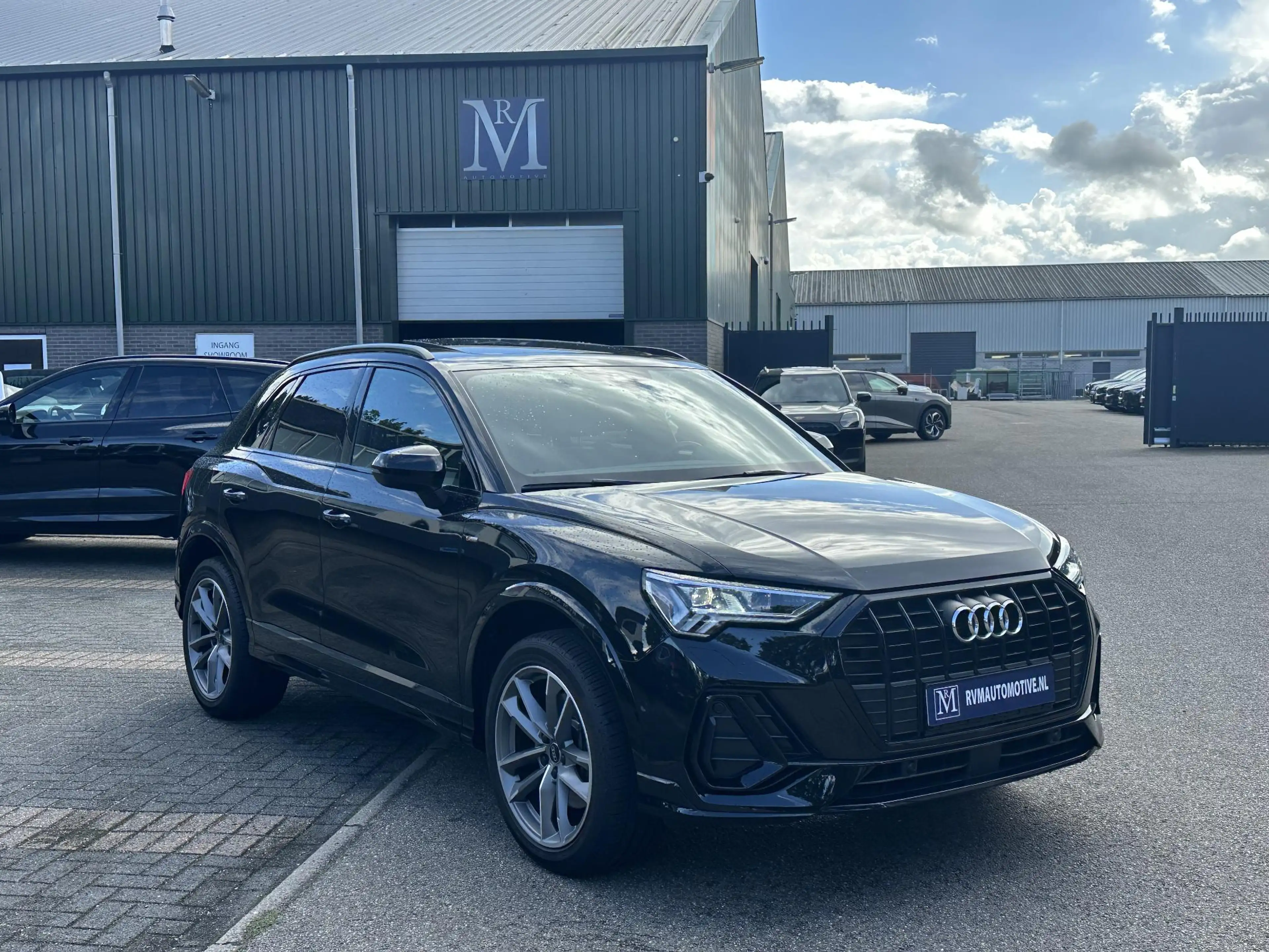 Audi Q3 45 TFSI e S edition 3X S LINE VAN: 39.900,- VOOR: — photo 6