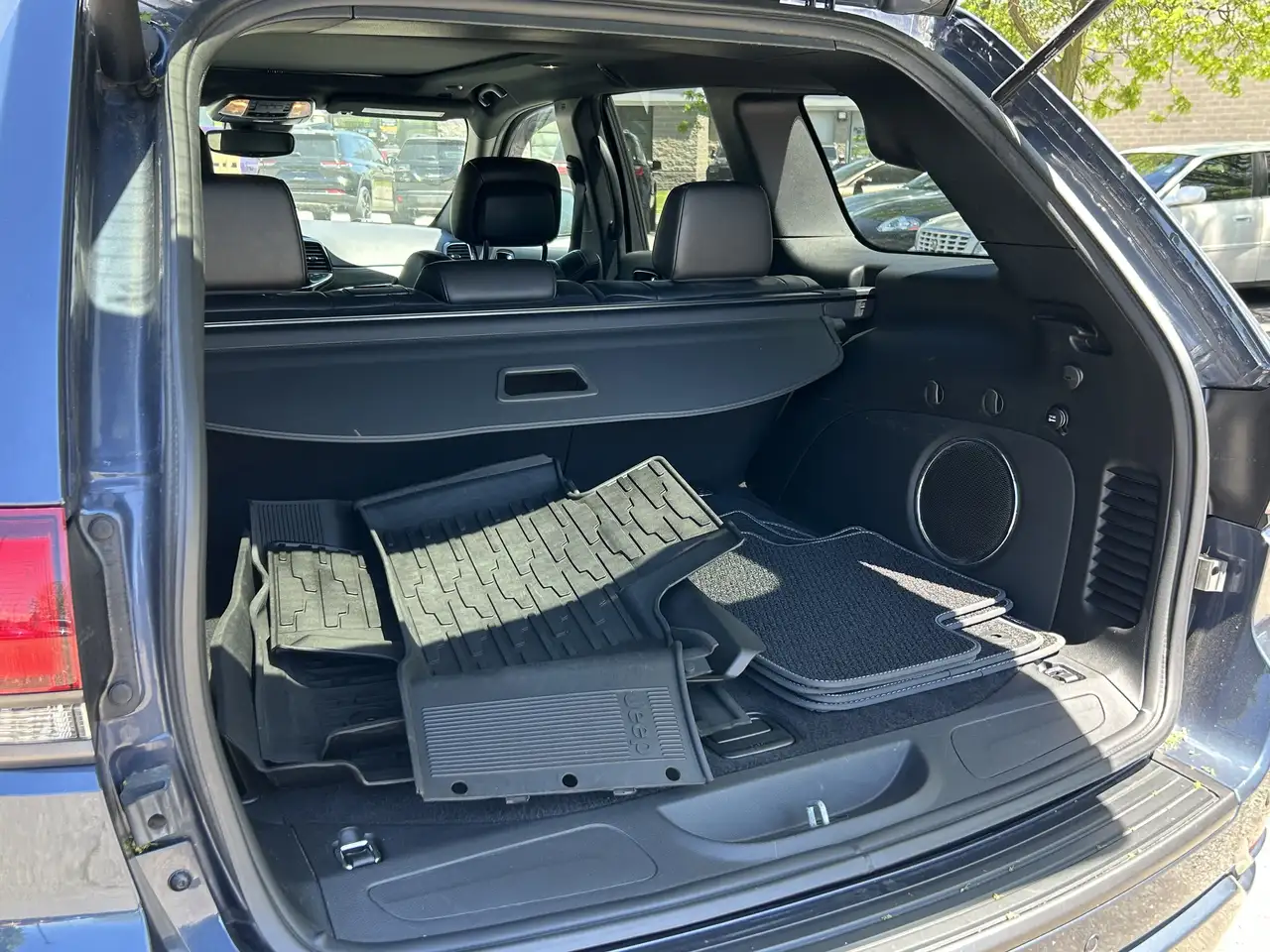 Jeep Grand Cherokee снимка Jeep Grand Cherokee