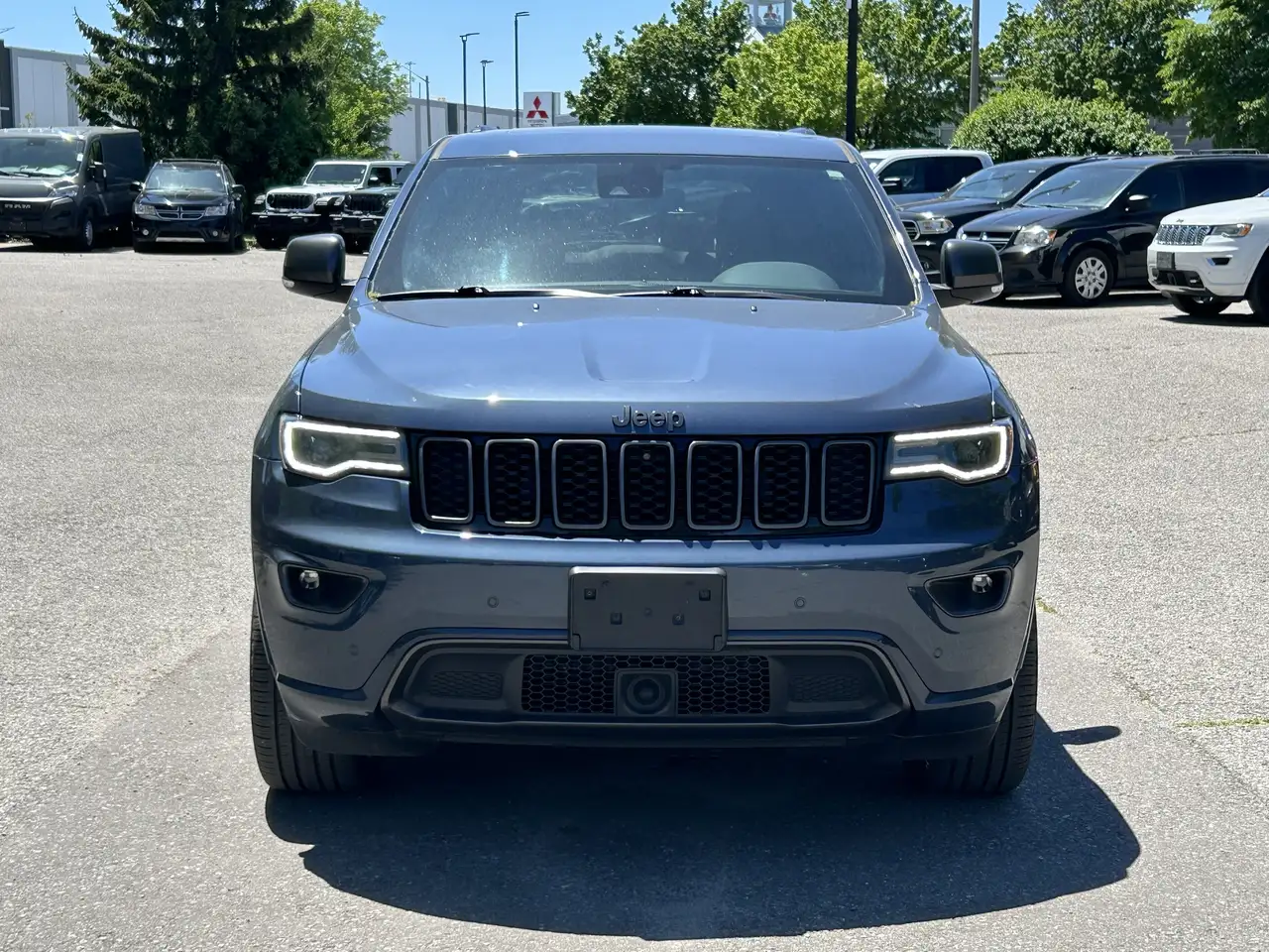 Jeep Grand Cherokee снимка Jeep Grand Cherokee