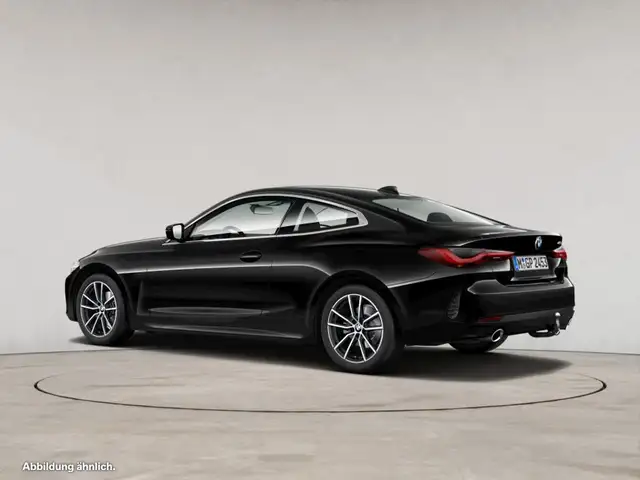 BMW 4 Series view 6