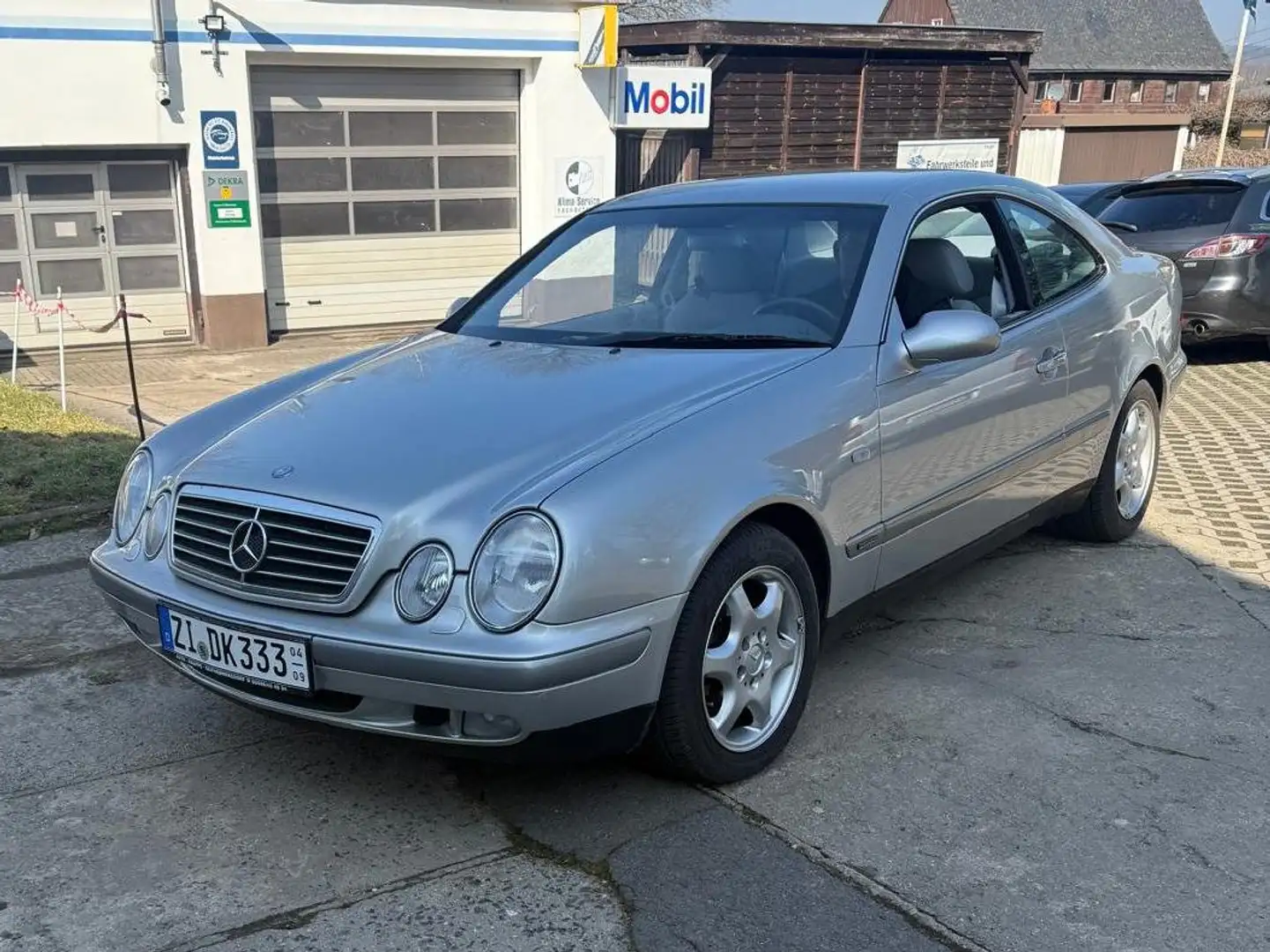 Mercedes-Benz CLK 230 Coupe Kompressor Elegance Silber - 1