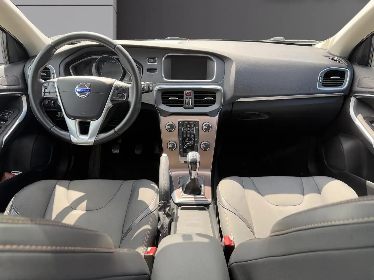 Volvo V40 Cross Country Oversta Edition Blanc - 2