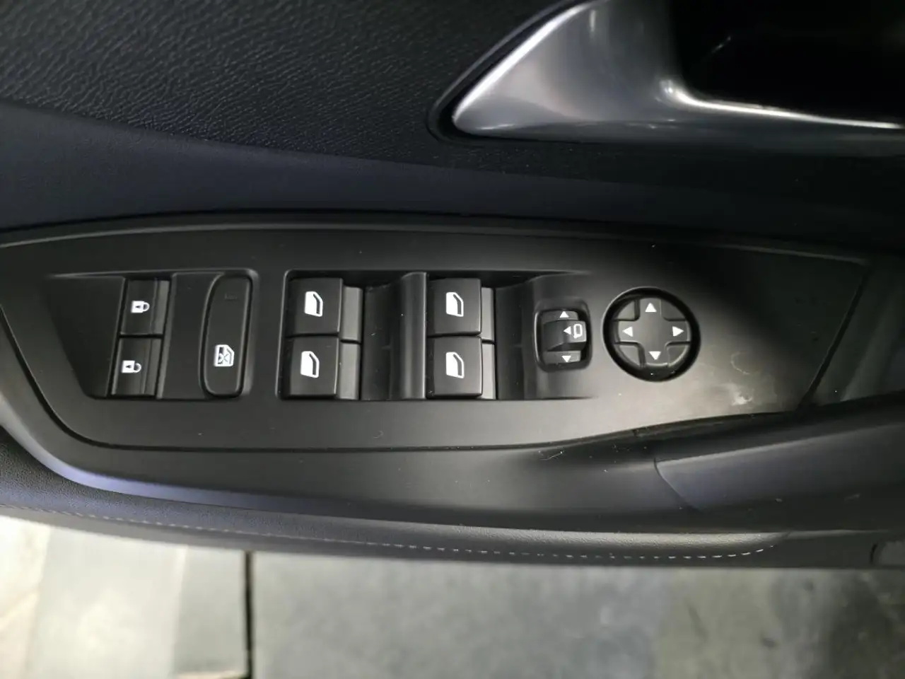 Peugeot 308 308 SW — photo 31