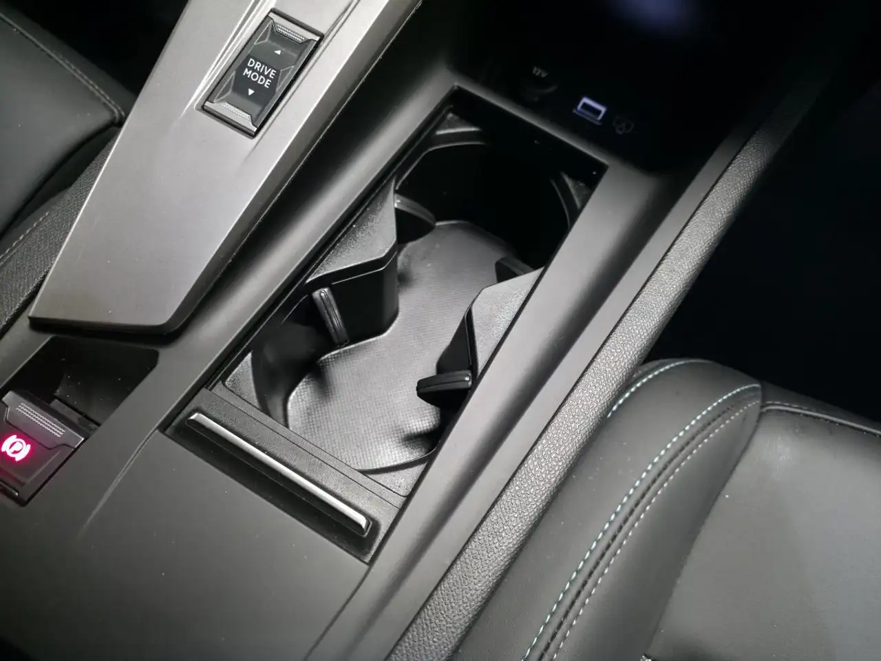 Peugeot 308 308 SW — photo 38
