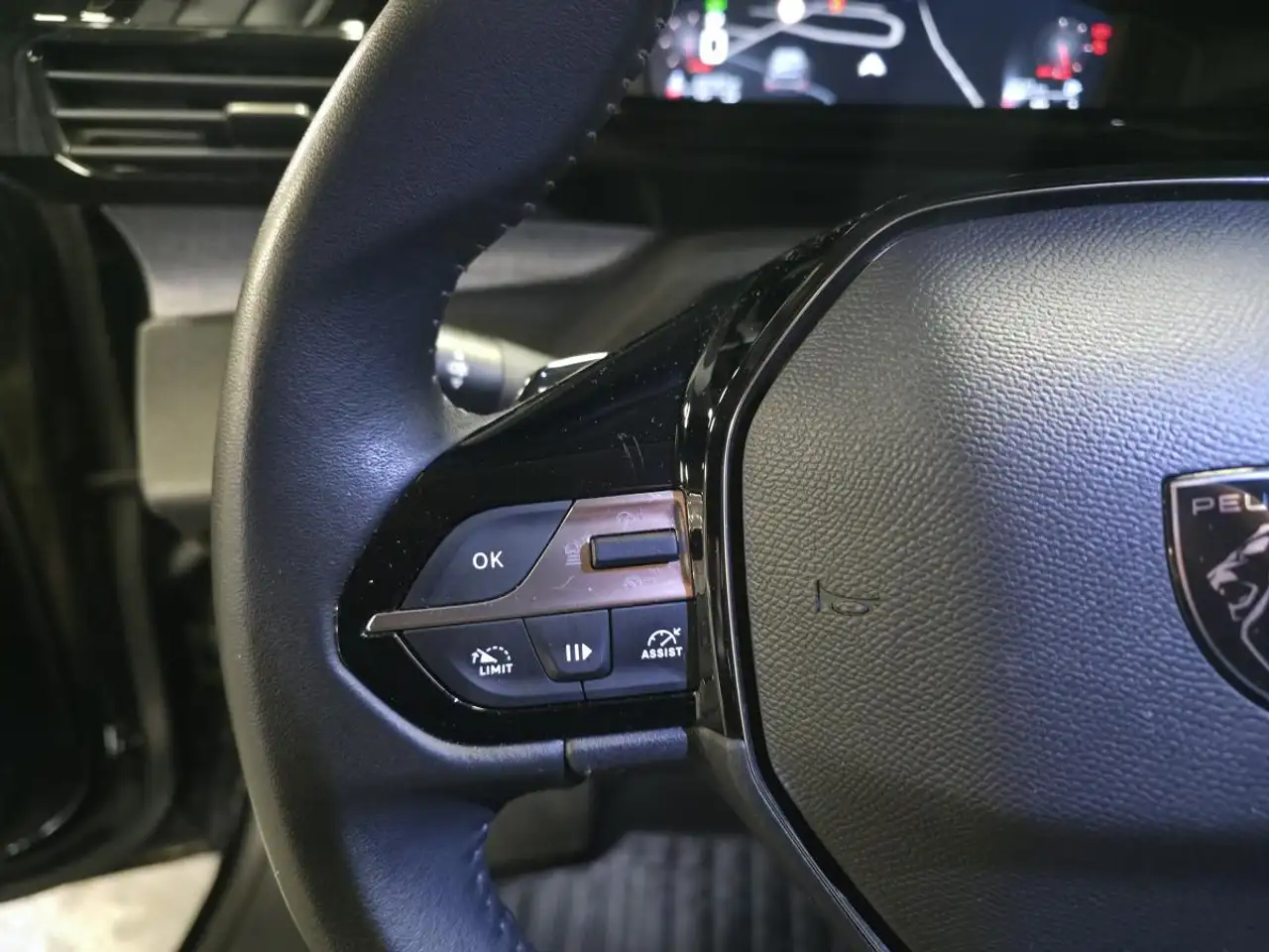 Peugeot 308 308 SW — photo 34