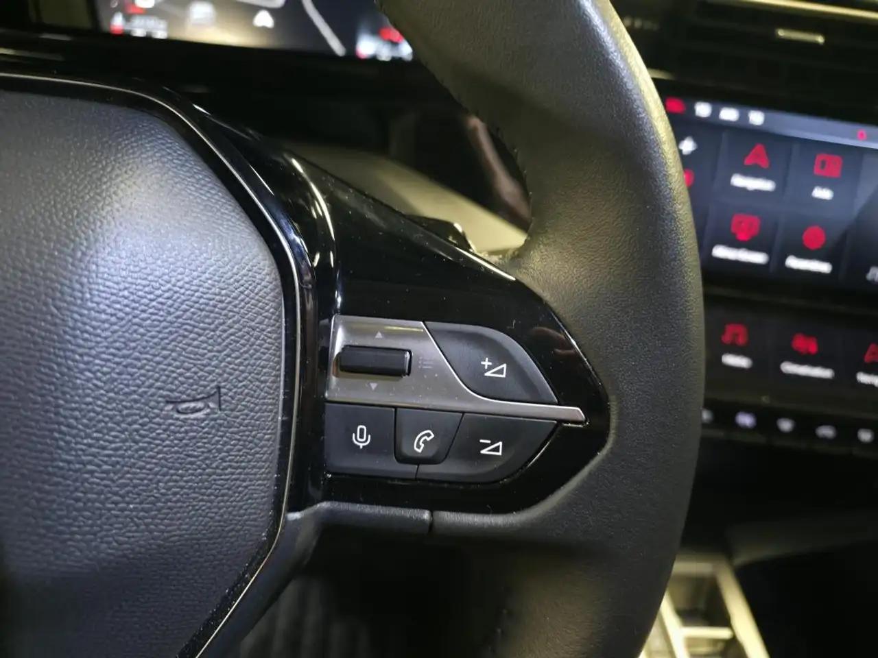 Peugeot 308 308 SW — photo 35