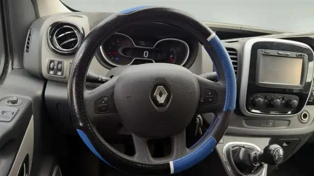 Renault Trafic view 14