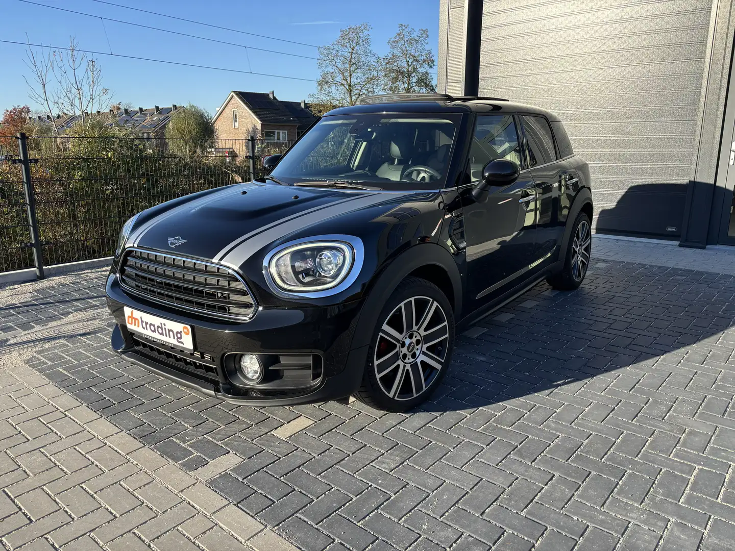 MINI One Countryman Chili | volleder | 19inch LM | pano | clima Zwart - 1