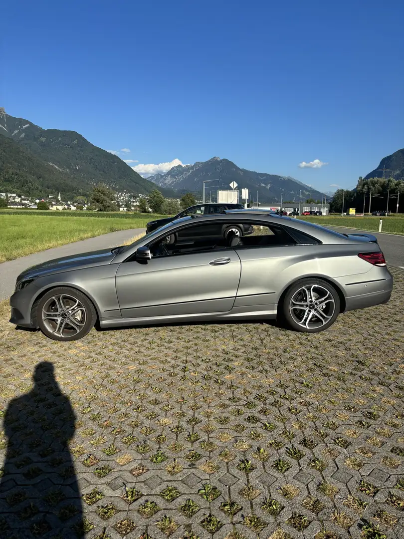 Mercedes-Benz E 200 Coupe 7G-TRONIC Silber - 1