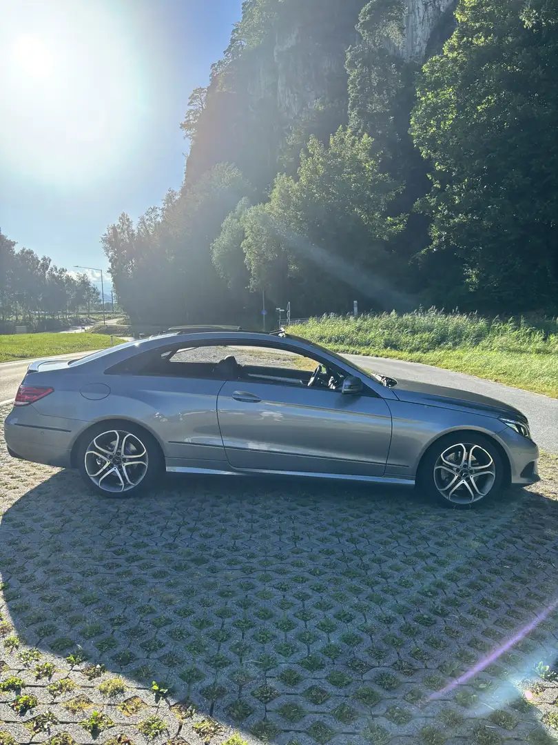 Mercedes-Benz E 200 Coupe 7G-TRONIC Silber - 2