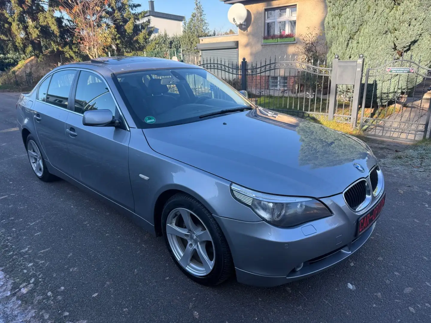 BMW 525 i Limousine/aus 1.Besitz/Leder/Glasdach/Xenon Gris - 2