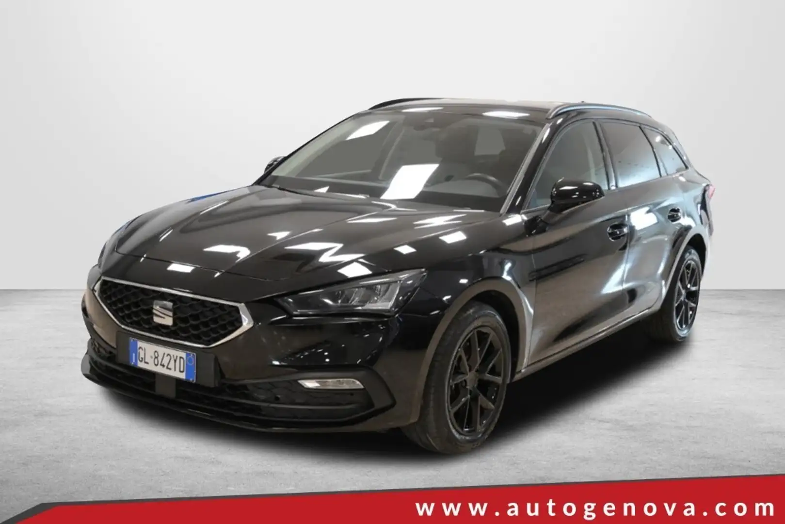 SEAT Leon LEON SPORTSTOURER 1.0 ETSI 110CV STYLE DSG ( FARI Noir - 1