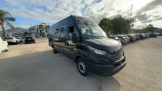 Iveco Daily Daily 35S18 D.Cab 6Posti 3.0d 176cv Auto
