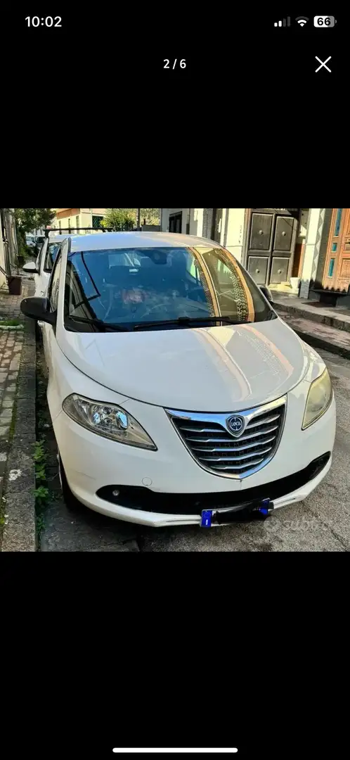 Lancia Ypsilon 1.2 8v Silver ecochic Gpl 69cv E6 - 2