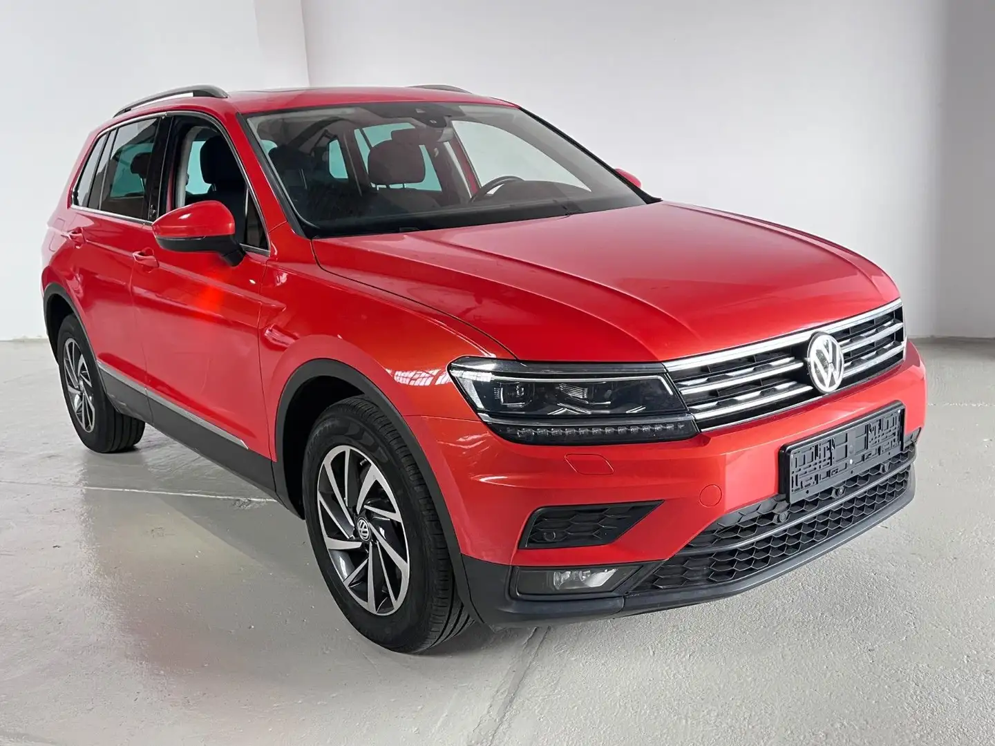 Volkswagen Tiguan Sound 4Motion 2.0 *Head-Up* Orange - 2