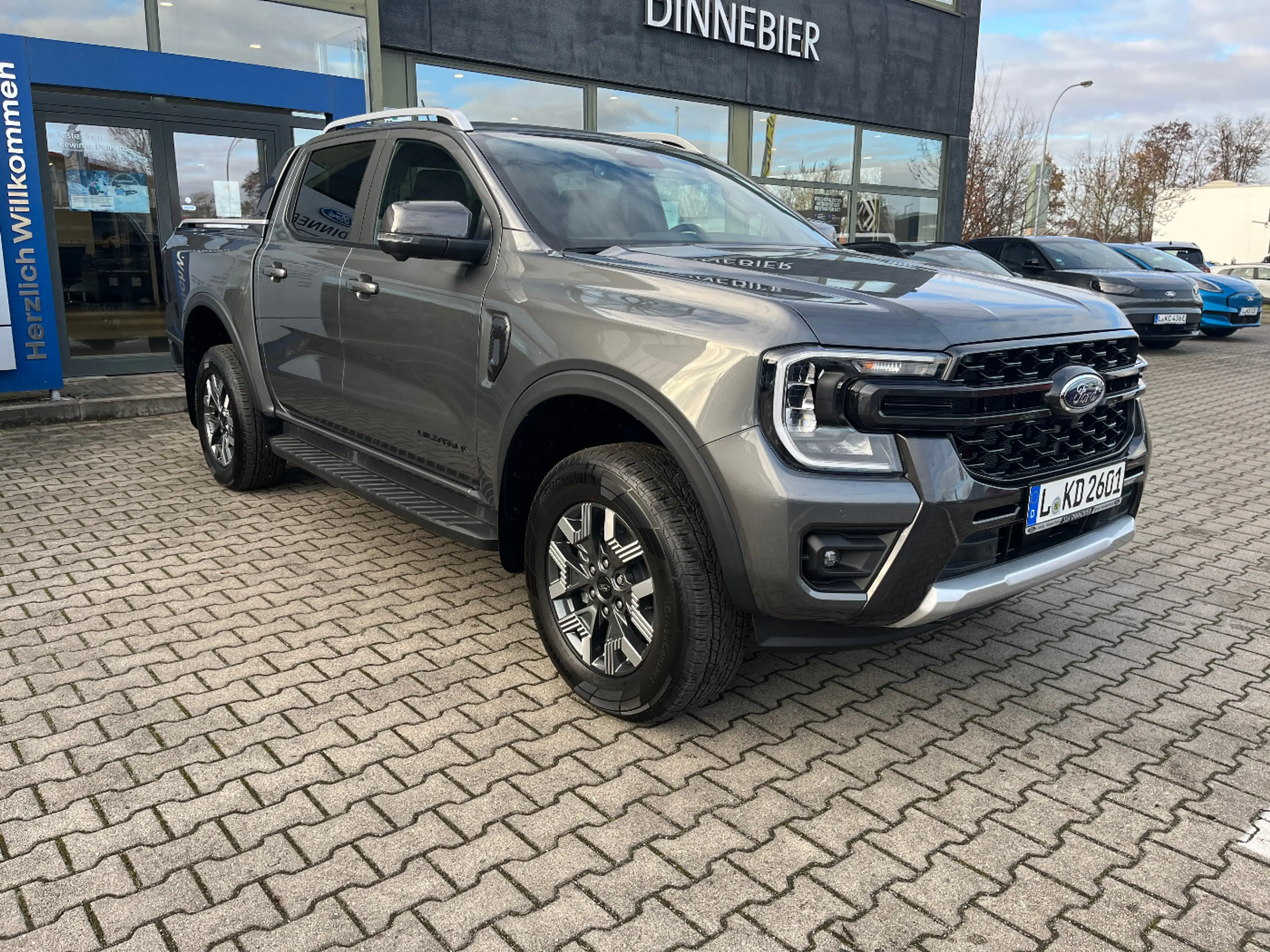 Ford Ranger DoKa 2.3l PHEV Wildtrak 207 kW AHK+360° — photo 4