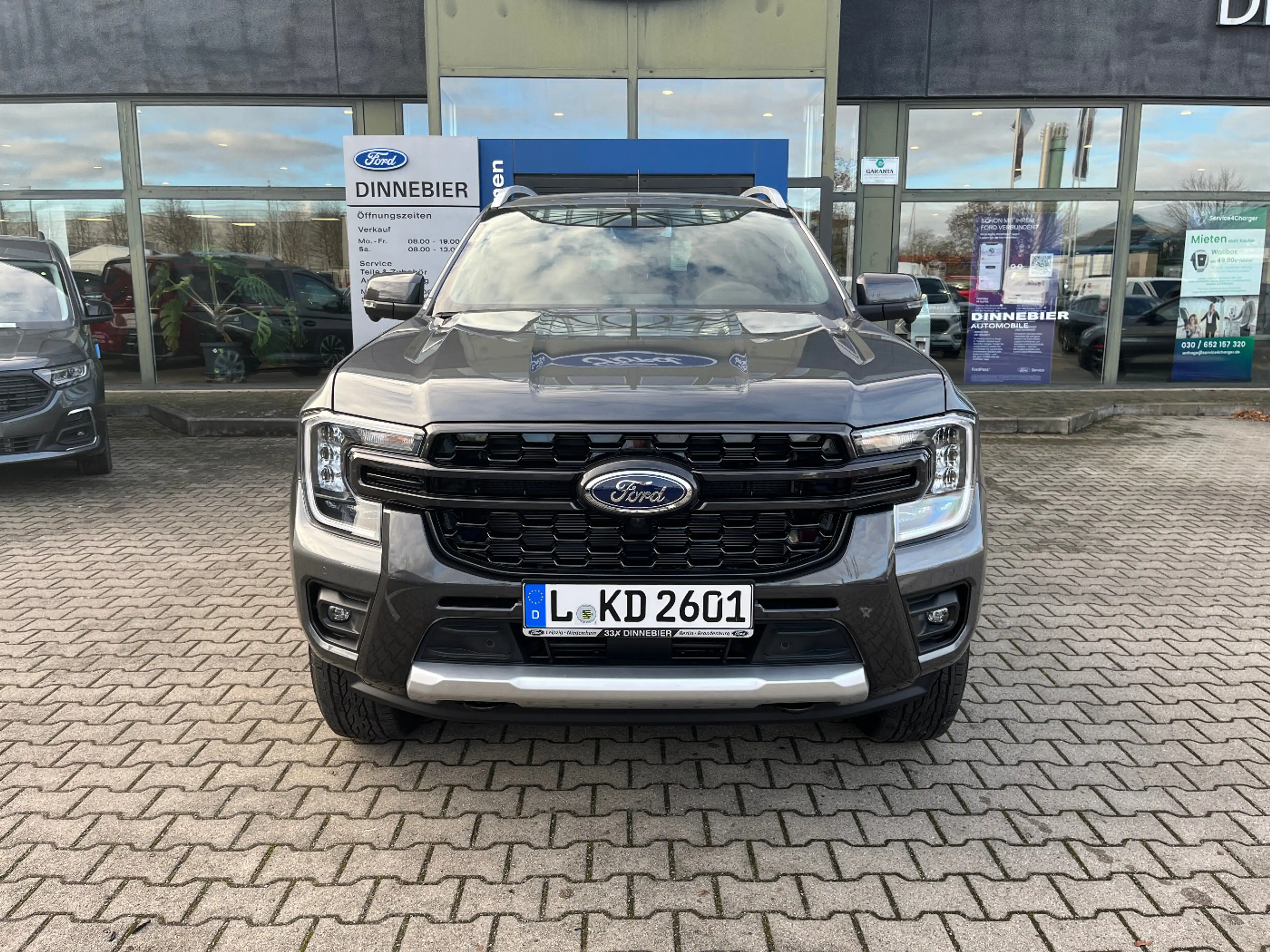 Ford Ranger DoKa 2.3l PHEV Wildtrak 207 kW AHK+360° — photo 3