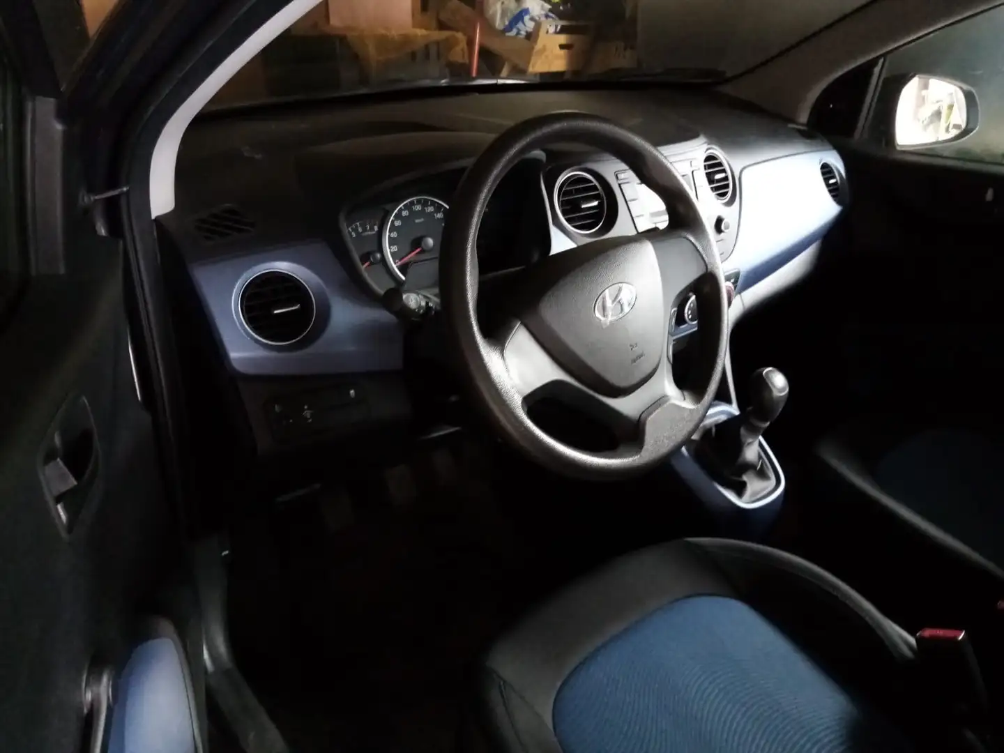 Hyundai i10 i10 1.0i Air Grijs - 2