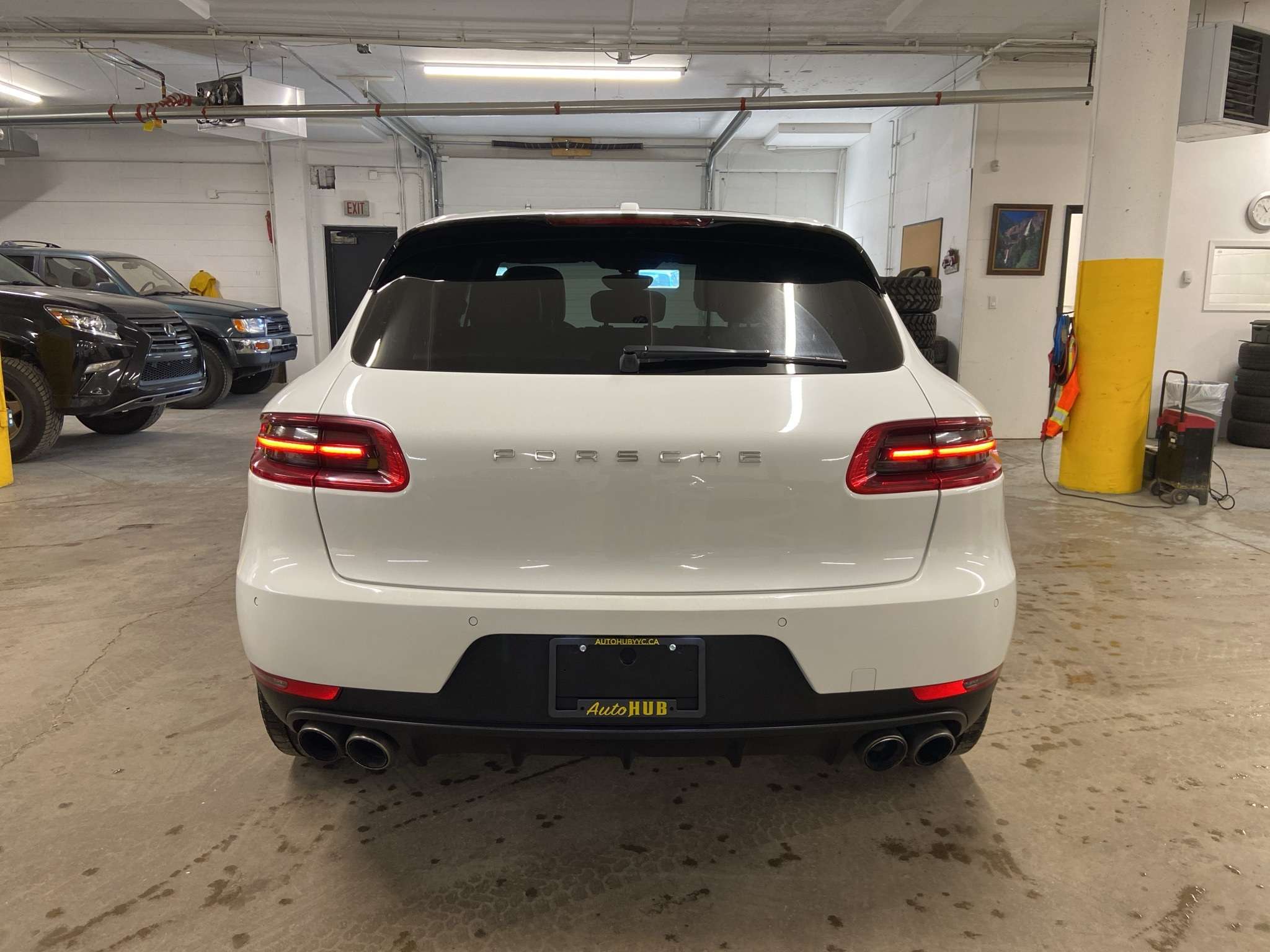 2015 Porsche Macan S AWD PANO ROOF NAV LEATHER/SUEDE INSERTS thumb 6