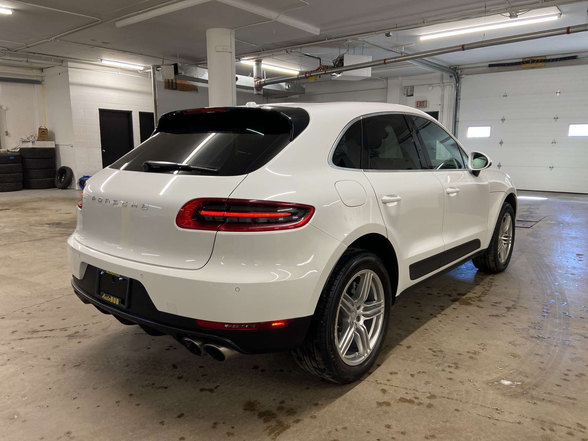 2015 Porsche Macan S AWD PANO ROOF NAV LEATHER/SUEDE INSERTS alt 5